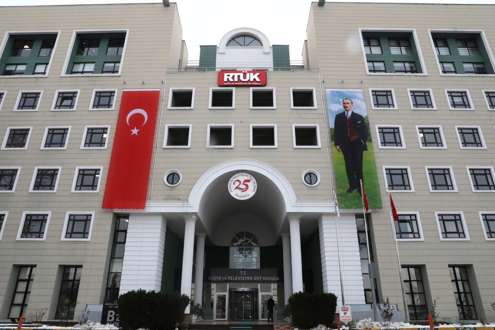 RTÜK, Televizyon Yayınlarında Şiddet Araştırması Yaptı
