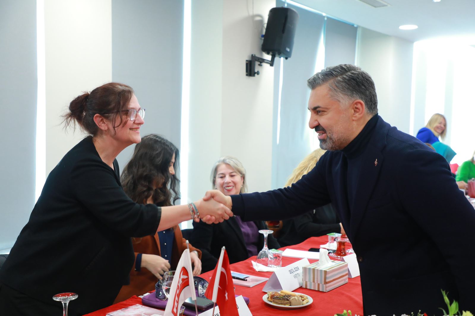 Kadına Yönelik Şiddet Konusunda “Medya Etik İlkeleri” Hayata Geçiyor