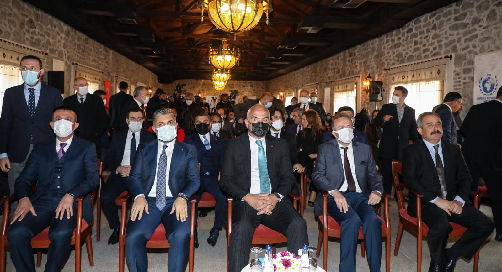 Ankara’daki Çalıştayda Yerel Basının Geleceği Konuşuldu